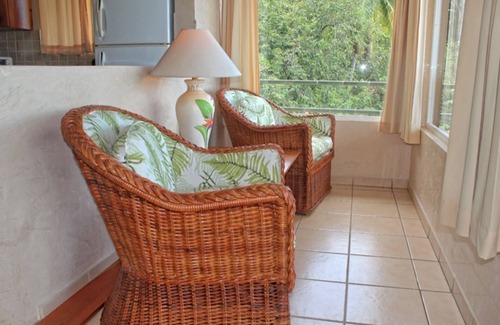 Dominical Appartement | Up Close Ocean View W / Pool-Plage 600 Ft Away- 2e étage studio