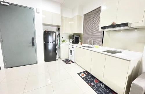 Taman Bukit Mewah Appartement | Up to 5 Pax,1Bedroom- above Paradigm mall & Escape JB