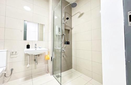 Taman Bukit Mewah Appartement | Up to 5 Pax,1Bedroom- above Paradigm mall & Escape JB