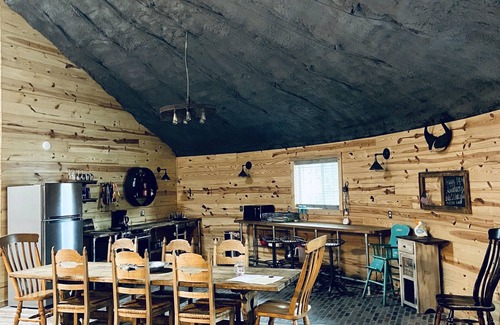 Leakey Cabine | Cabine à grains unique sur 32. 2 acres isolés