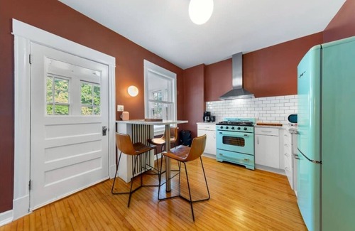 Wrigleyville Appartement | Updated 3 Bedroom Chicago Historic Andersonville