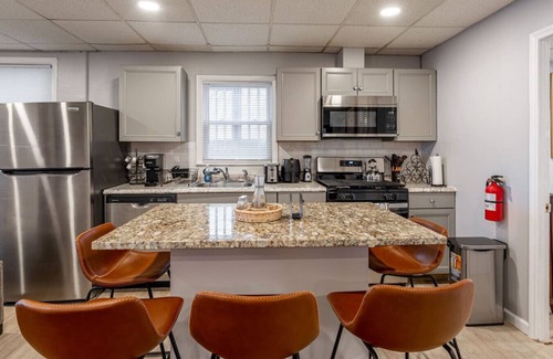 Constable Hook Appartement | Updated 3BR (9 Beds) | Walk to NYC Transit