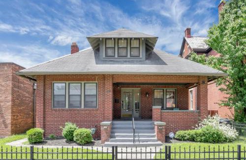 Merion Village Maison | Updated 4BD House Near German Village w Parking