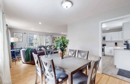 Virginia Village Maison | Updated 5-Bed Home w/Basement, Hammocks & Fire Pit Near I-25 and all things fun