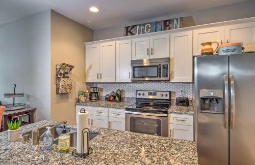 Bowling Green Appartement | Updated Apt 1 Mi to Western Kentucky University!