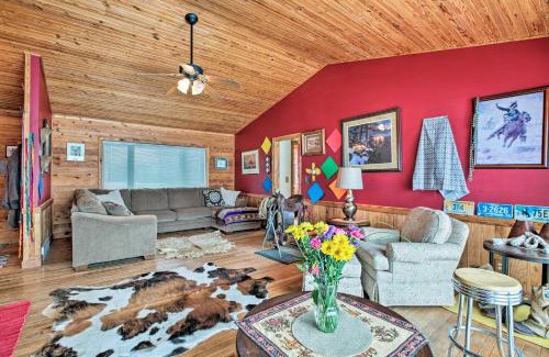 Burlington Maison | Updated Cabin on 7 Acres - Day Trip to Lake Geneva