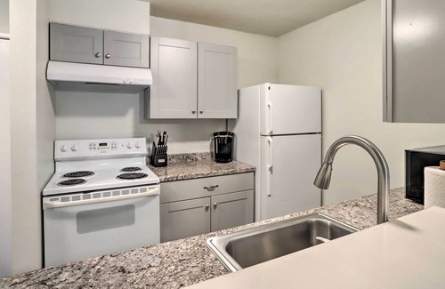 Heather Ridge Copropriété | NEW! Updated Condo 3 Mi to Cherry Creek State Park