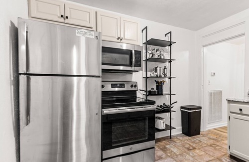 Tuscaloosa Maison | Updated & Cozy Stay - Minutes to Campus