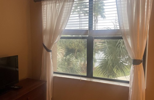 Delray Beach Copropriété | Condo Delray Racquet Club 2 chambres extrêmement propre