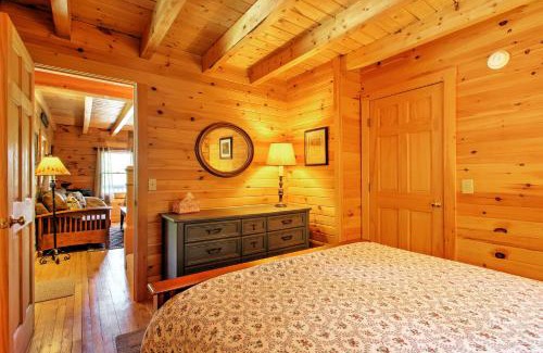 Conway Maison | Updated Log Cabin Near Story Land and Dianas Baths!