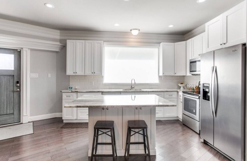 Grapevine Maison | UPDATED MID CENTURY RANCH IN HISTORIC GRAPEVINE!