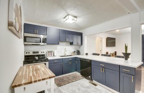 Greenwood Maison | Updated North Greenwood Cottage Less Than 1 Mi to Dtwn!