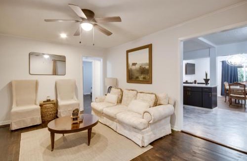 Greenwood Maison | Updated North Greenwood Cottage Less Than 1 Mi to Dtwn!