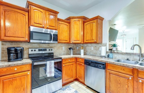 Oklahoma City Maison | Updated Oklahoma City Home ~ 11 Mi to Bricktown!