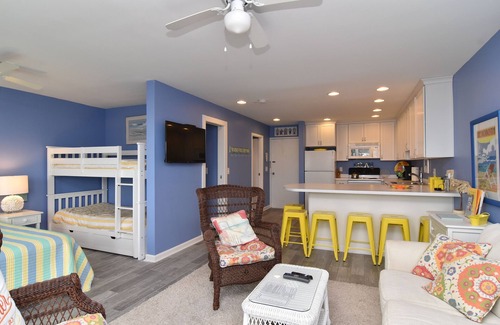 Rehoboth Beach Copropriété | Updated Studio with Great Views!