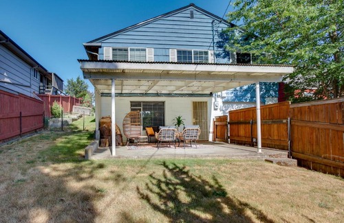 Central Tacoma Maison | Updated Tacoma Home with Fire Pit!