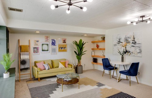 Central Tacoma Maison | Updated Tacoma Home with Fire Pit!