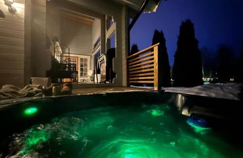 Kvevlax Appartement | Upea villa lähellä rantaa poreallas & SUP-laudat