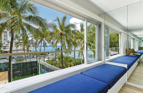 Diamond Head - Kapahulu - St. Louis Copropriété | Studio en front de mer sur la plage tranquille de Waikiki avec piscine / surf!