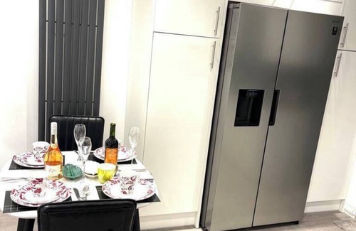 Alibon Maison | Uppamosluxurious London House With 4 Bedrooms