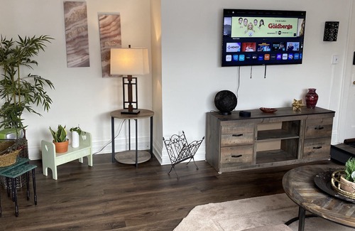 Syracuse Appartement | Upper Level Remodeled Flat!