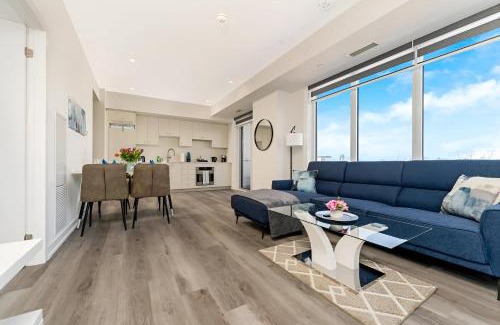 Kitchener Appartement | Upscale 1BR Condo with King Bed and Amazing Cityscape Views