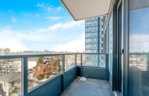 Kitchener Appartement | Upscale 1BR Condo with King Bed and Amazing Cityscape Views