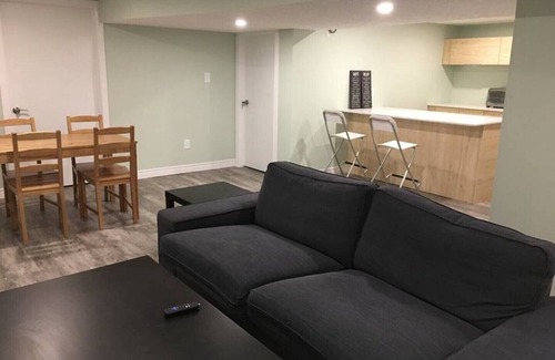 Highland Maison | Haut de gamme Appartement Sous-sol 2 Chambre