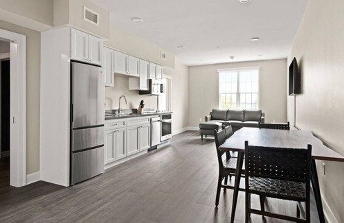 Saint Claude Hôtel | Upscale 2BR Retreat Next to the French Quarter