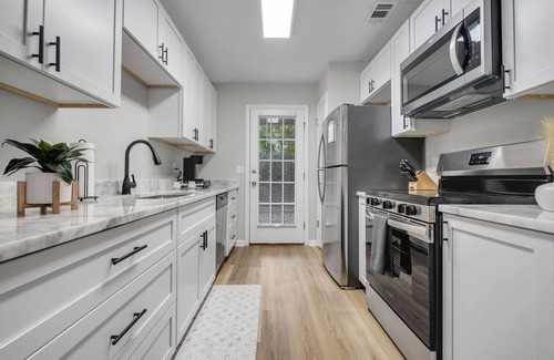 Griffin Heights Maison | Upscale 4BR/3BA Townhome - Walk to FSU Stadium