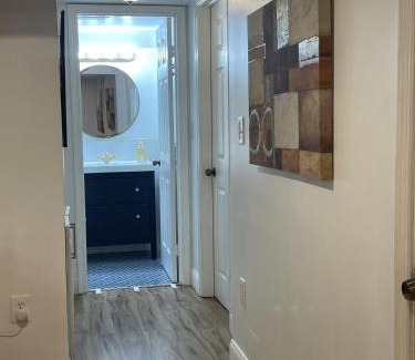 West Falls Church Appartement | Upscale, Brand New, Full Kitchen, 2-Bedroom Apt