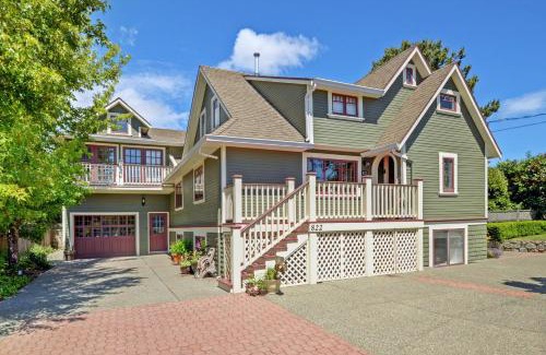 Saanich Maison | Upscale Character Home with Luxurious Amenities