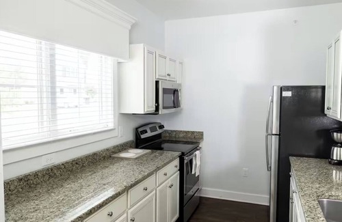 Lackey Station Balnéaire | Upscale Gated Villa w/ Deck Access Near Trails & Family-Friendly Fun | 4 Units