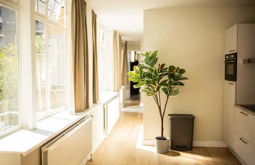 Centrum Appartement | Upscale Haven 2BDR Apartment WS