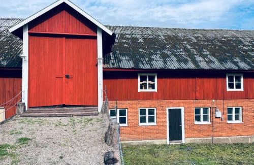 Aneby Appartement | Upscale Hideaway in Converted Barn