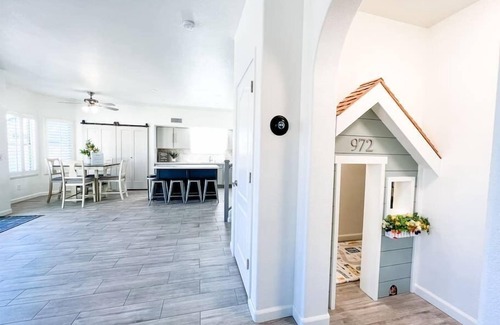 Power Ranch Maison | Upscale Home, Award Winning Golf, Trails & Parks, Private Heated Pool and More!