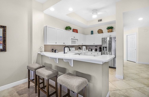 Marco Island Copropriété | Upscale Marco Island Condo with Pool Access