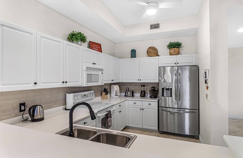 Marco Island Copropriété | Upscale Marco Island Condo with Pool Access