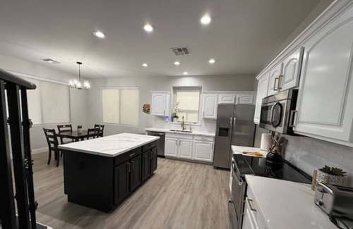 Circle Cross Ranch Maison | Upscale Retreat w/ Pool, Game Room & Office