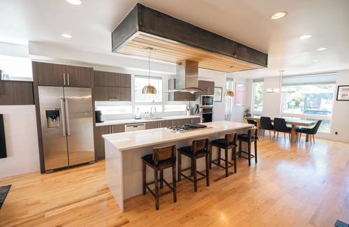 Sloan Lake Maison | Upscale Townhome in SloHi, Minutes From Downtown, 4BR, Kid Friendly