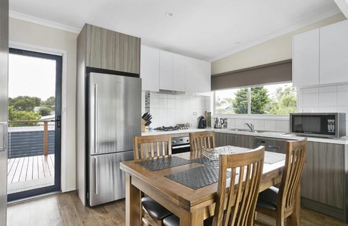 Dromana Appartement | Upstairs Cottage On Beachurst