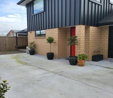 Whakatane Maison | Uptown on Simpkins