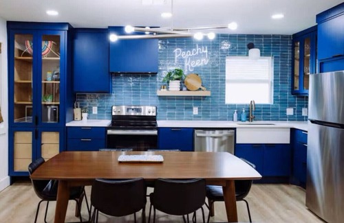 Austin Ave. Copropriété | Uptown Peach ~Suite Minutes from Magnolia + Baylor