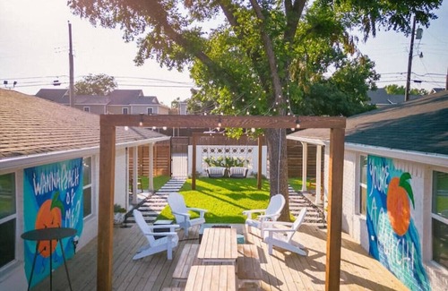 Austin Ave. Copropriété | Uptown Peach ~Suite Minutes from Magnolia + Baylor