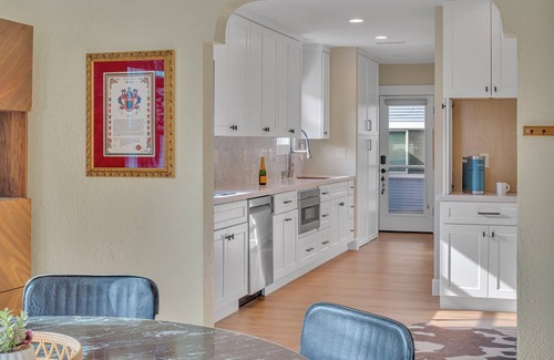 Mission Hills Maison | Uptown San Diego | Sauna | Updated and bright
