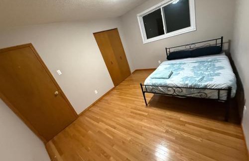 Waterloo Maison | UPTOWN WATERLOO-KWC ROOM-Best Location,Lowest Prices