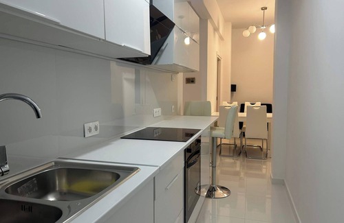 Platia Viktorias Appartement | Urban 2 Bd Apt in Athens