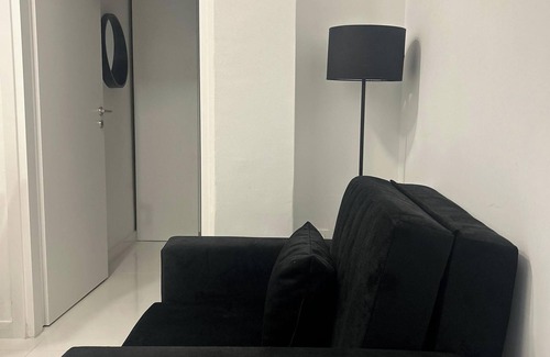 Platia Viktorias Appartement | Urban 2 Bd Apt in Athens