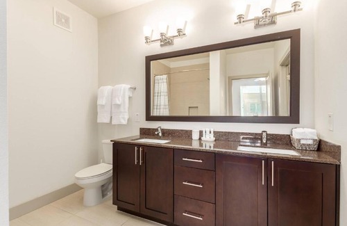 Tempe Appartement | Urban Aztec Luxury in the Heart of Tempe w 2 King Bed by Lokal Stays