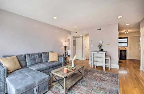 Rogers Park Copropriété | Urban Chicago Escape ~ 1 Mi to Local Beaches!
